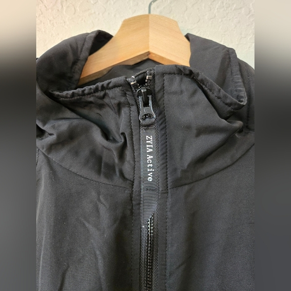 Zyia Black Drawstring Hooded Jacket size large - Picture 11 of 16
